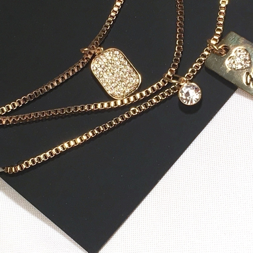 𝅺3/$29! GUESS Layered Necklace Gold Tones - Picture 5 of 8